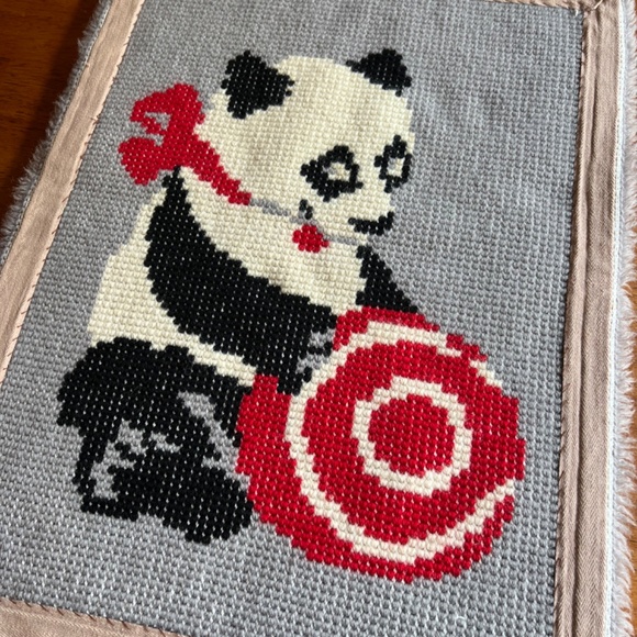 Vintage Handmade Latch Hook Shag Rug Panda Bear Playroom Nursery Bathroom - Picture 8 of 11